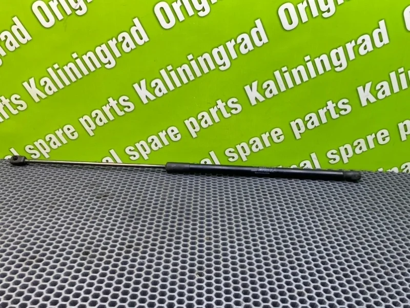 Амортизатор капота Mercedes-Benz C-Class 2012 A2048800029 S204 OM651.911 2.2 CDI