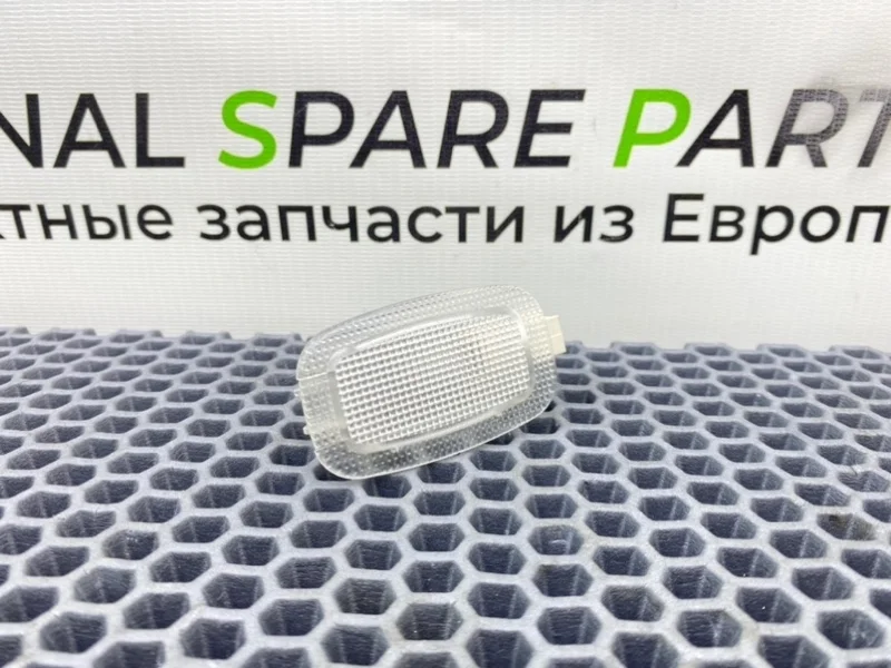 Плафон подсветки салона Mercedes-Benz C-Class 2012 A2218200401 S204 OM651.911 2.2 CDI