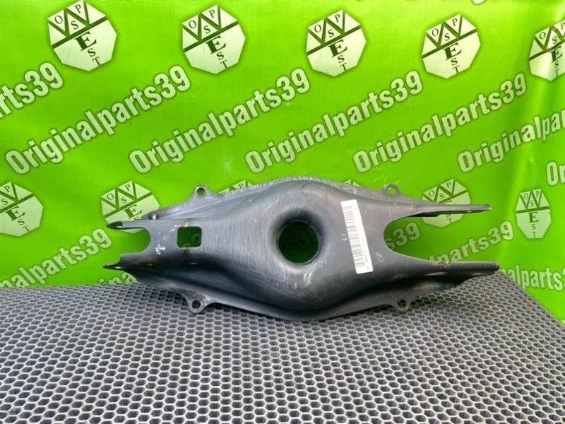 Рычаг подвески нижний Mercedes-Benz C-Class 2012 A2043503008 S204 OM651.911 2.2 CDI, задний правый