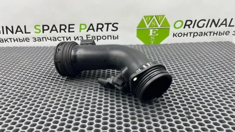 Патрубок интеркулера Volkswagen Touareg 2005 7L6145957A 7LA AYH 5.0 TDI, левый