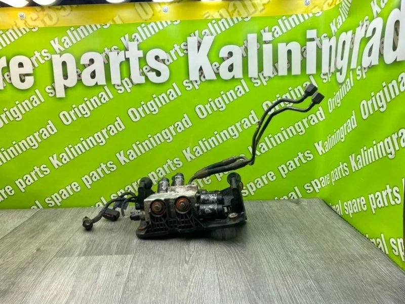 Блок клапанов гидроподвески Bmw 7-Series 2004 37206781487 E66 N62B44A