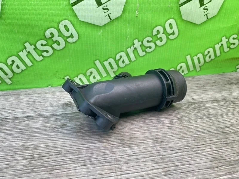 Фланец системы охлаждения Bmw 5-Series 2003 11127806196 E39 TOURING M57D25 256D1