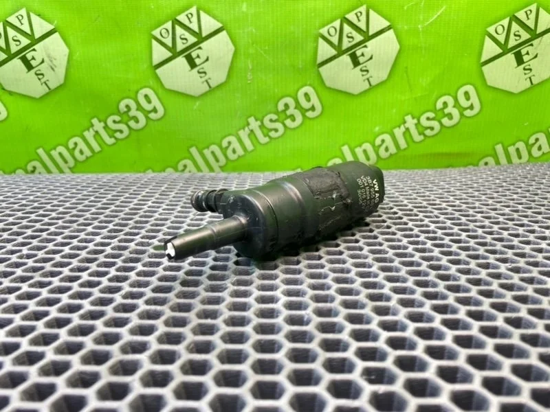 Насос омывателя Audi A6 2005 3B7955681 C6 AVANT QUATTRO AUK 3.2 FSI