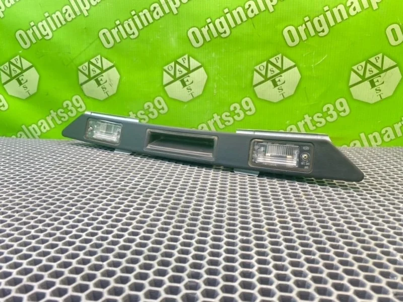 Планка багажника Audi A6 2005 8P4827574 C6 AVANT QUATTRO AUK 3.2 FSI