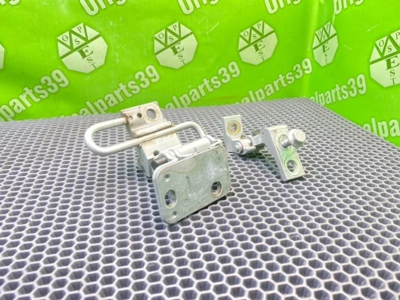 Петли дверей Audi A6 2005 8E0831412B C6 AVANT QUATTRO AUK 3.2 FSI, передние правые