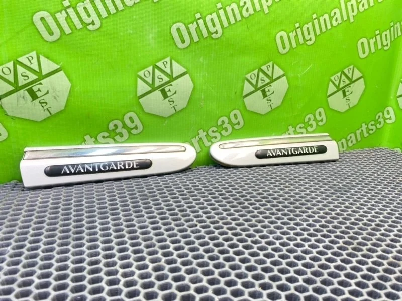 Молдинг крыла Mercedes-Benz C-Class 2002 A2036904762 S203 4MATIC M112.953 3.2, передний