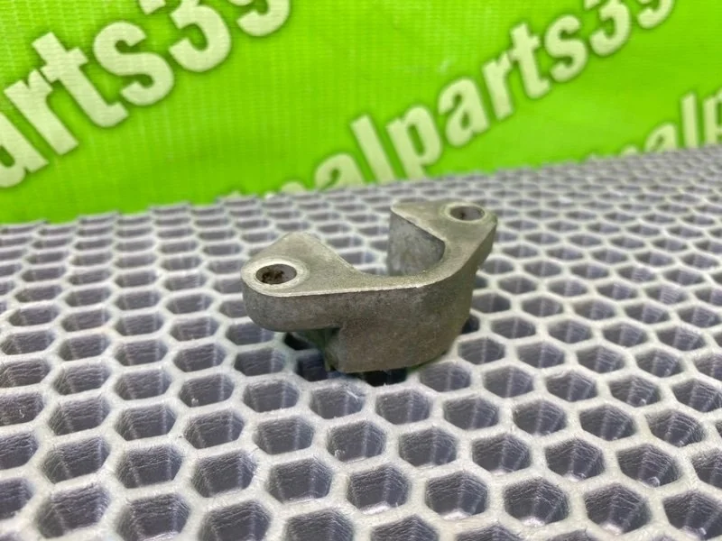 Кронштейн форсунки Bmw 5-Series 2003 13537787215 E39 TOURING M57D25 256D1