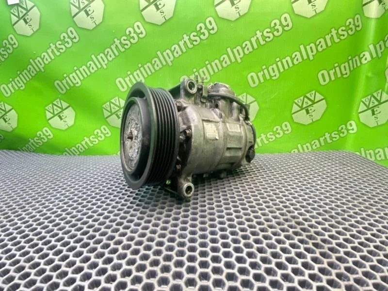 Компрессор кондиционера Audi A6 2005 4F0260805H C6 AVANT QUATTRO AUK 3.2 FSI