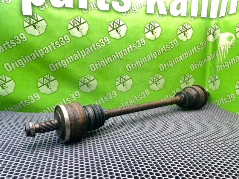Полуось Mercedes-Benz C-Class 2002 A2033502610 S203 4MATIC M112.953 3.2, задний