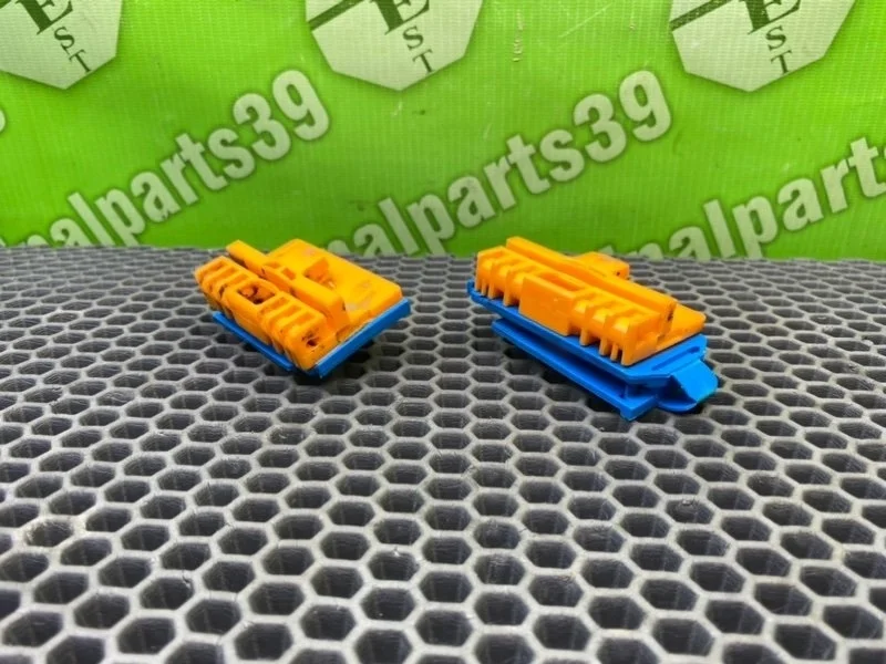 Направляющие Audi A6 1997 4B0837462 C5 QUATTRO ALF 2.4I, переднее правое