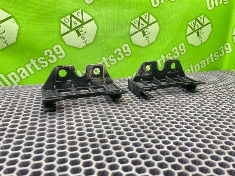 Кронштейн бампера Bmw 5-Series 2003 51111970389 E39 TOURING M57D25 256D1, задний