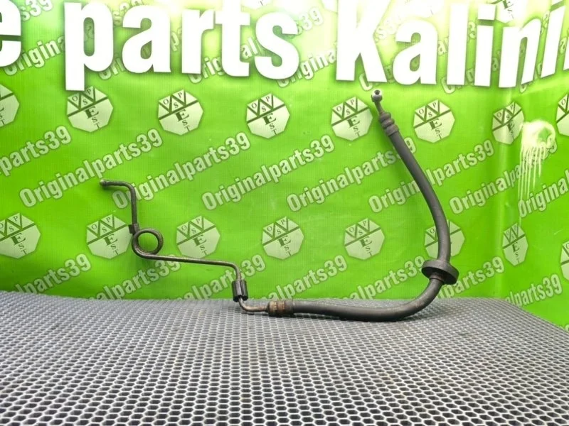 Трубка Гур Mercedes-Benz E-Class 1995 A1244664681 S124 M111.960 2.2I