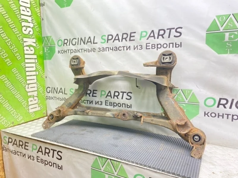 Подрамник Mercedes-Benz E-Class 1995 A1243507508 S124 M111.960 2.2I, задний