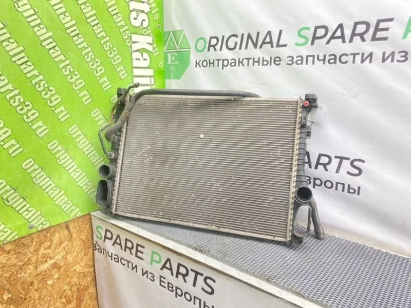 Радиатор Mercedes-Benz E-Class 2002 A2115001302 W211 OM646.961 2.2 CDI