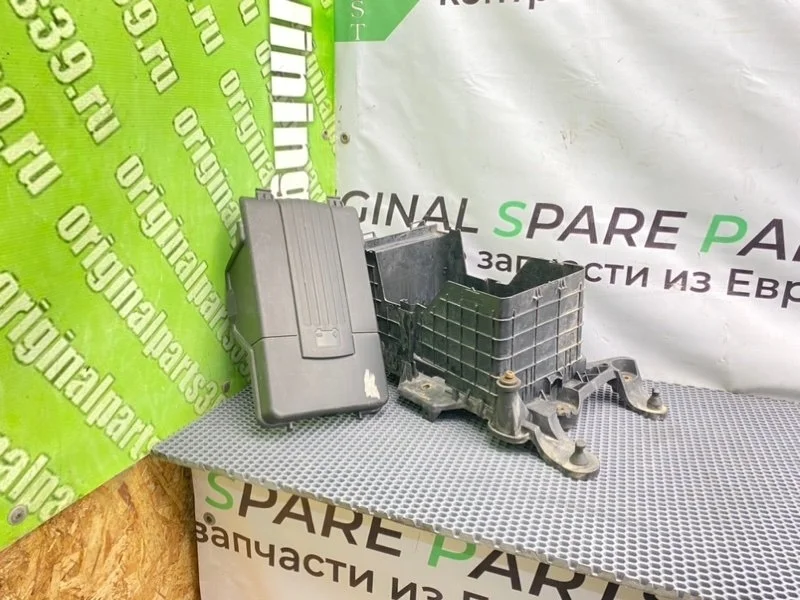 Короб аккумулятора Volkswagen Passat 2006 1K0915333C B6 VARIANT BMP 2.0 TDI