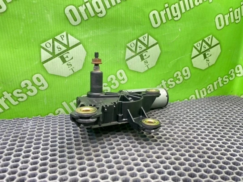 Моторчик дворника Audi A6 2003 8L0955711B C5 AVANT QUATTRO BDV 2.4I, задний