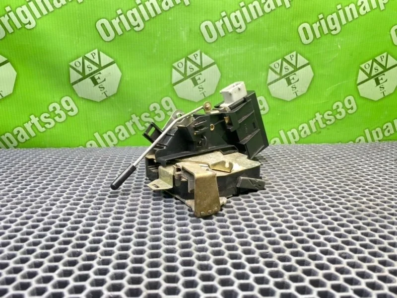 Замок двери Bmw 5-Series 2000 51228125671 E39 TOURING M57D30 306D1, задний левый