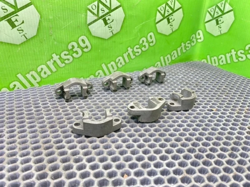 Кронштейны Bmw 5-Series 2000 13537787215 E39 TOURING M57D30 306D1