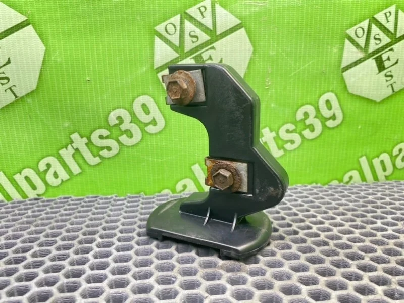 Кронштейн бампера Bmw 5-Series 1997 51118159362 E39 TOURING M52B28 286S1, передний правый