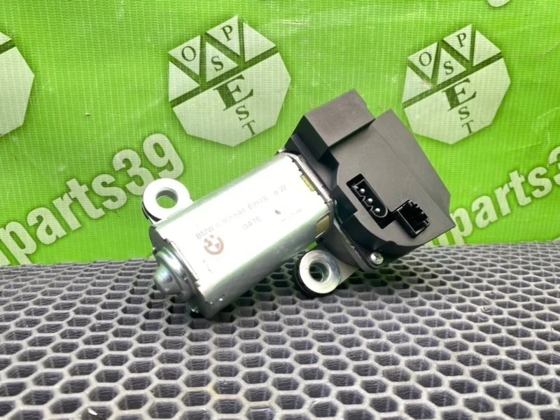 Моторчик дворника Bmw 5-Series 2000 61628361640 E39 TOURING M54B22 226S1, задний