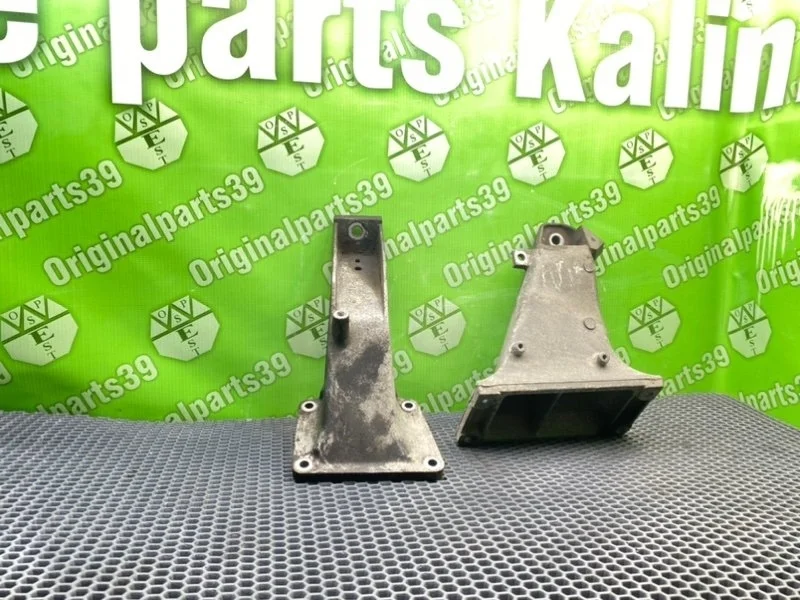 Лапы двс Bmw 5-Series 2000 22116753362 E39 TOURING M54B22 226S1