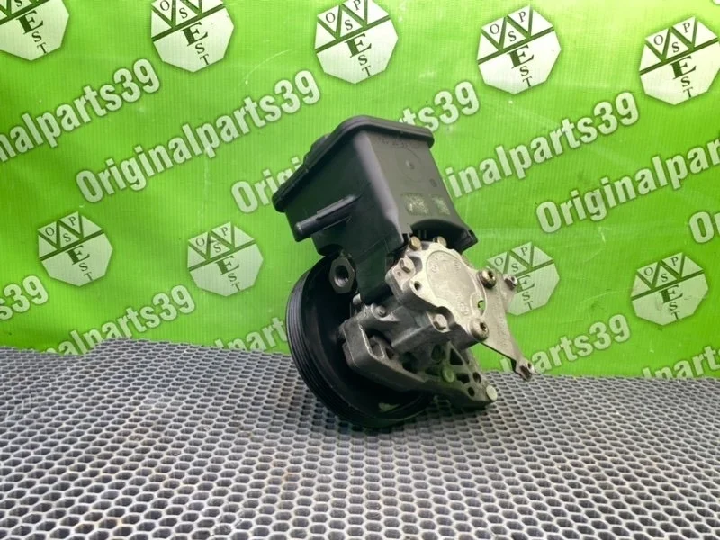 Насос гур Bmw 5-Series 2001 32411095749 E39 M57D25 256D1