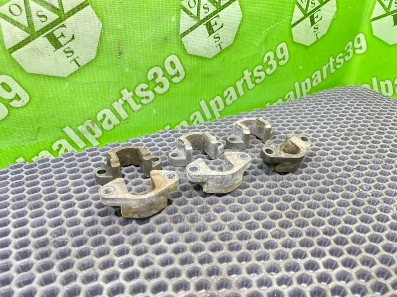 Кронштейны Bmw 5-Series 2001 13537787215 E39 M57D25 256D1