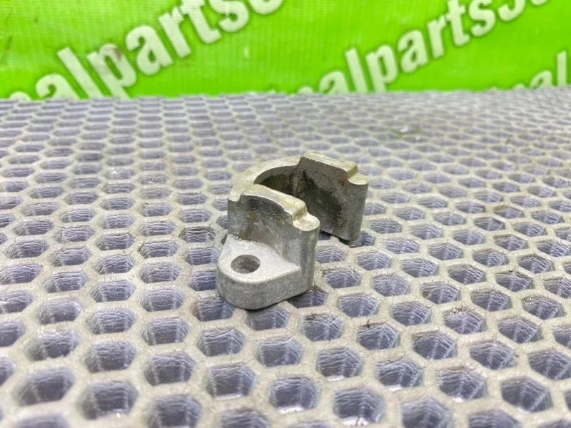 Кронштейн Bmw 5-Series 2002 13537787215 E39 TOURING M57D25 256D1