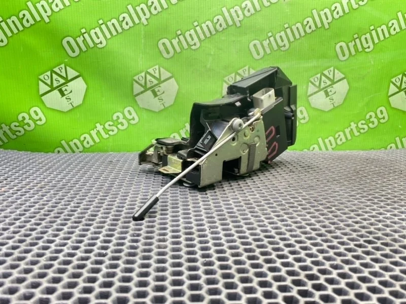 Замок двери Bmw 5-Series 2002 51218235104 E39 TOURING M57D25 256D1, передний правый