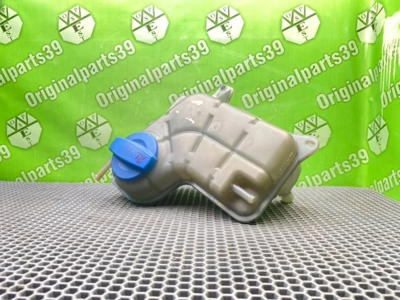 Бачок расширительный Audi A6 2002 8E0121403E C5 AVANT AYM 2.5 TDI