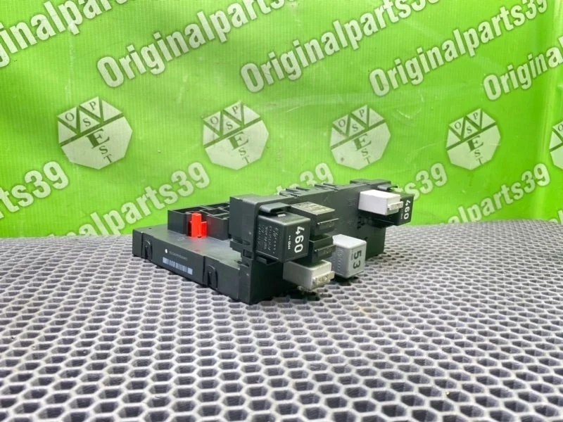 Блок управления Volkswagen Passat 2006 3C0937049J B6 VARIANT BMP 2.0 TDI