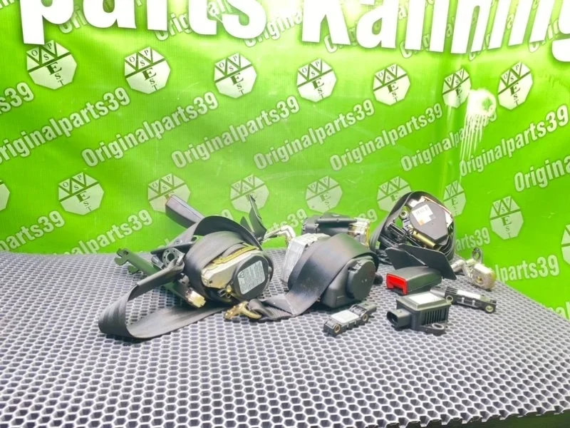 Ремни Audi A6 2002 8E0907637A C5 AVANT AYM 2.5 TDI