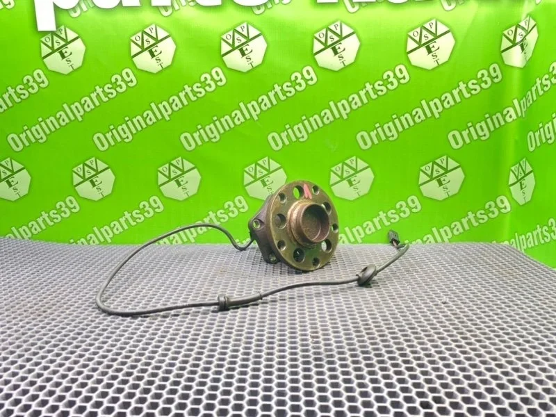 Ступица Audi A6 2002 8E0501611J C5 AVANT AYM 2.5 TDI, задняя левая