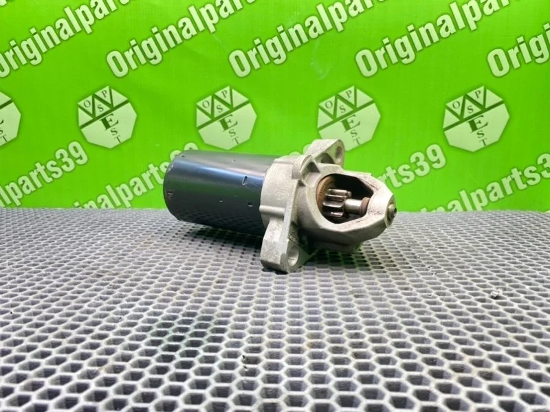 Стартер Audi A6 2004 078911023D C5 AVANT BDV 2.4I