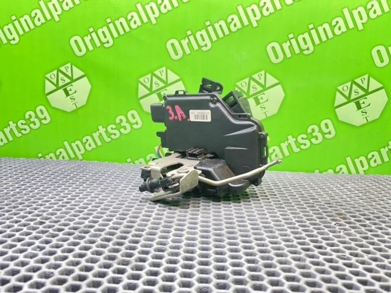 Замок двери Audi A6 2004 4B0839015G C5 AVANT BDV 2.4I, задний левый