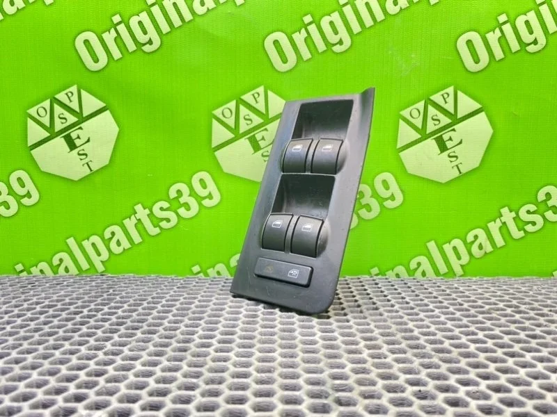 Блок кнопок Audi A6 2004 4B0959851B C5 AVANT BDV 2.4I, передний левый