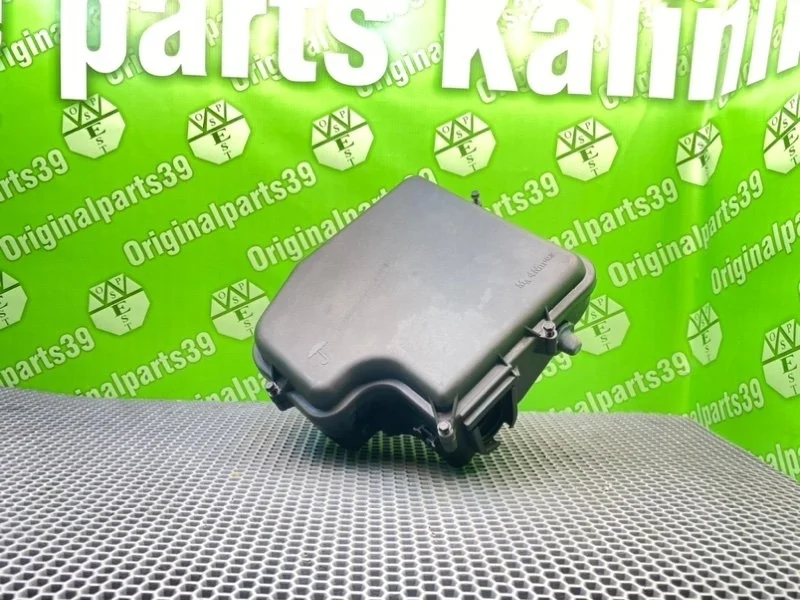 Корпус блока предохранителей Audi A6 2004 8D1907355B C5 AVANT BDV 2.4I