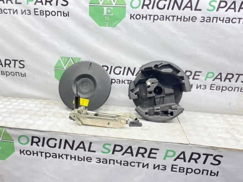 Набор инструментов Audi A6 2004 4B5012109 C5 AVANT BDV 2.4I