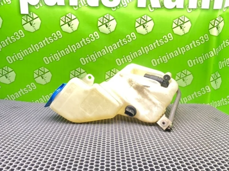 Бачок стеклоомывателя Audi A6 2002 4B0955453K C5 AVANT BDV 2.4I