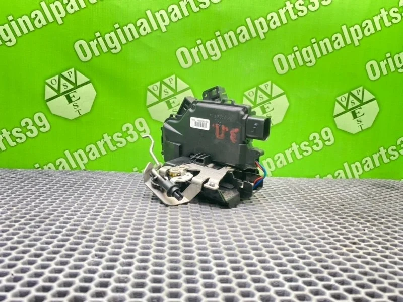 Замок двери Audi A6 2002 4B0839016G C5 AVANT BDV 2.4I, задний правый