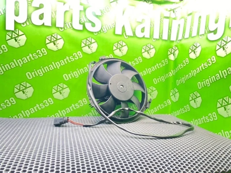 Вентилятор радиатора кондиционера Audi A6 2003 8D0959455R C5 AVANT QUATTRO BES 2.7I