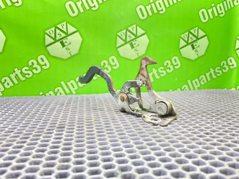 Крюк замка капота Bmw 5-Series 2003 51238172164 E39 TOURING M57D30 306D1