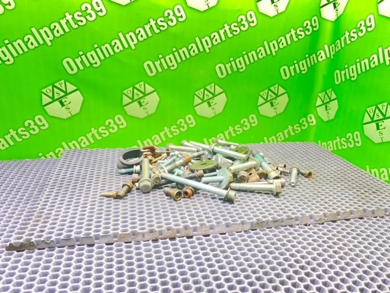 Болты двигателя Audi A6 2002 N01023929 C5 AVANT BDV 2.4I