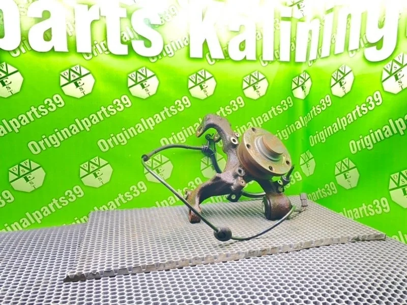 Поворотный кулак Audi A4 2002 8E0505432Q B6 AVANT BDV 2.4I, задний правый