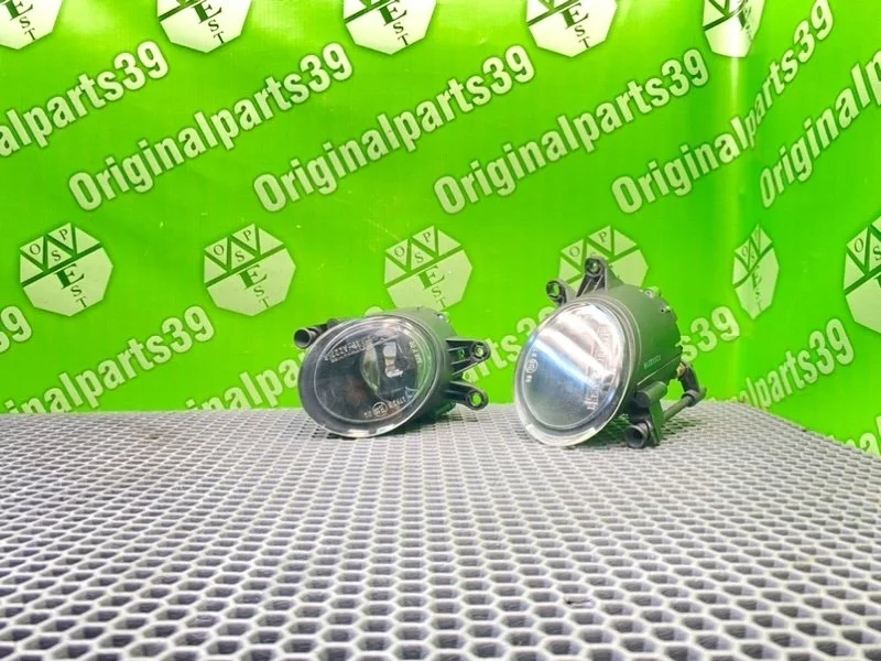 Птф Audi A4 2002 8E0941699B B6 AVANT BDV 2.4I, передний