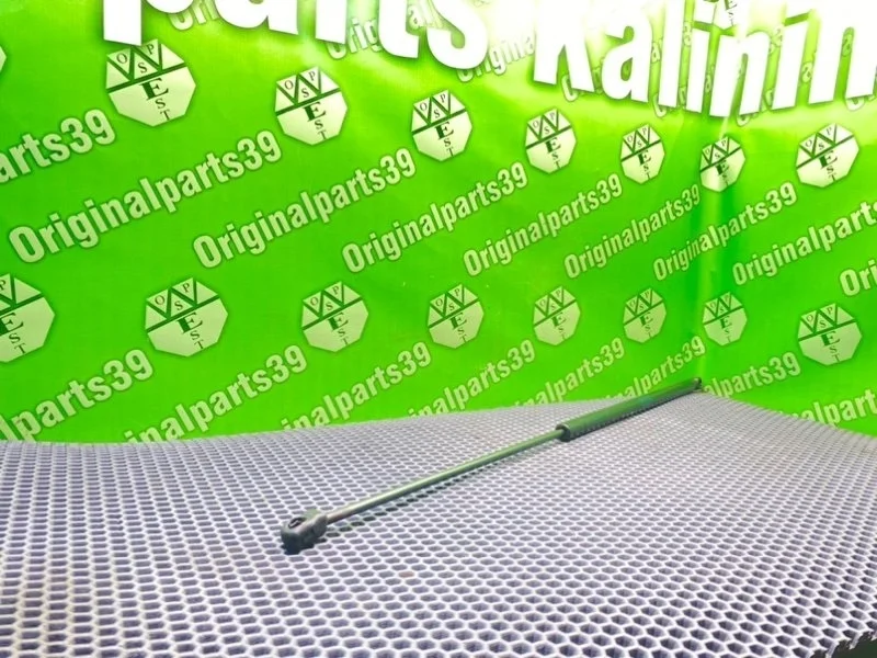 Амортизатор капота Audi A4 2002 8E0823359A B6 AVANT BDV 2.4I