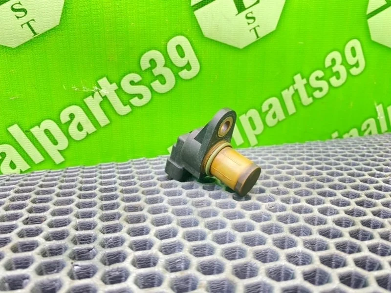 Датчик распредвала Mercedes-Benz E-Class 2005 A0031539728 S211 OM642.920 3.0 CDI