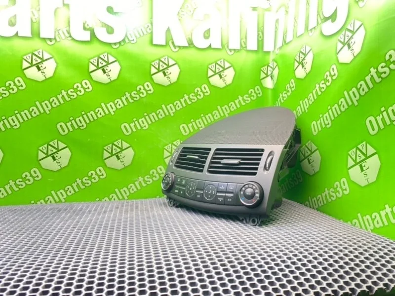 Блок климата Mercedes-Benz E-Class 2005 A2118300490 S211 OM642.920 3.0 CDI
