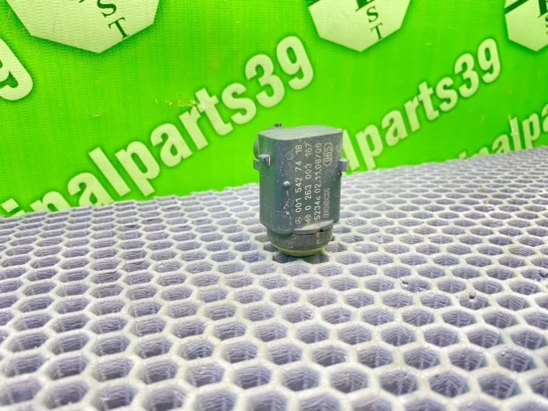 Парктроник Mercedes-Benz E-Class 2005 A0015427418 S211 OM642.920 3.0 CDI, задний