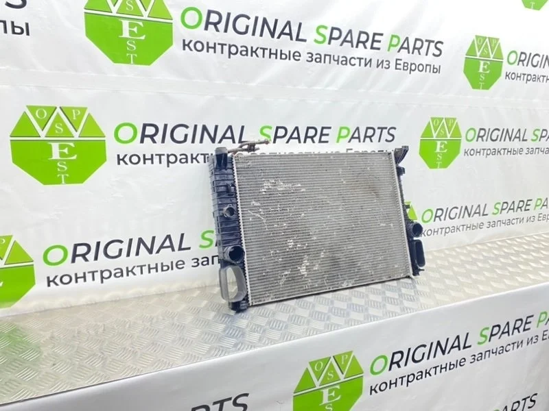 Радиатор Mercedes-Benz E-Class 2005 A2115003402 S211 OM642.920 3.0 CDI